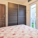 2 Bedroom Lovely In Nyaraló *