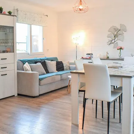 2 Bedroom In * Hermanville-sur-Mer