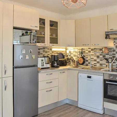 Amazing In Semesterbostad